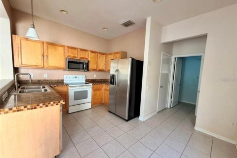 Touwnhouse à louer à Wesley Chapel, Floride: 3 chambres, 143.53 m2 № 2433220 - photo 8