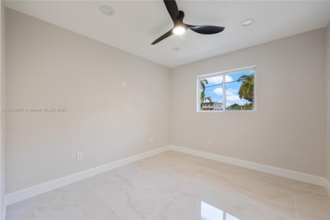 Villa ou maison à vendre à Miami Gardens, Floride: 3 chambres, 112.6 m2 № 1968977 - photo 20