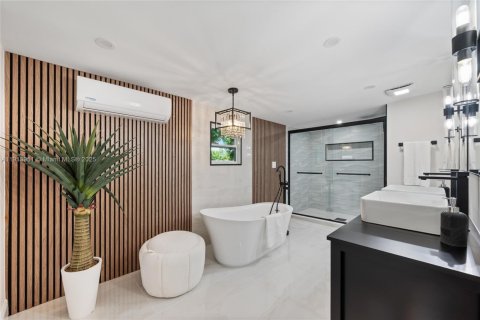 Villa ou maison à vendre à Miami Gardens, Floride: 3 chambres, 112.6 m2 № 1968977 - photo 15