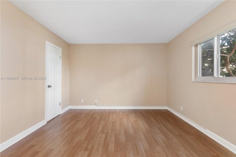 Снять в аренду кондоминиум в Халландейл-Бич, Флорида 2 спальни, 101.45м2, № 2011061 - фото 14