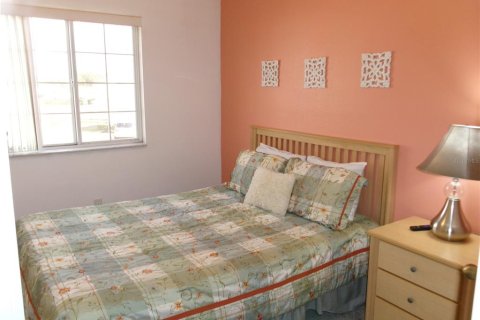 Touwnhouse à vendre à Kissimmee, Floride: 3 chambres, 136.38 m2 № 2105874 - photo 10