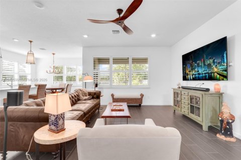 House in Hollywood, Florida 3 bedrooms, 206.24 sq.m. № 2000004 - photo 5