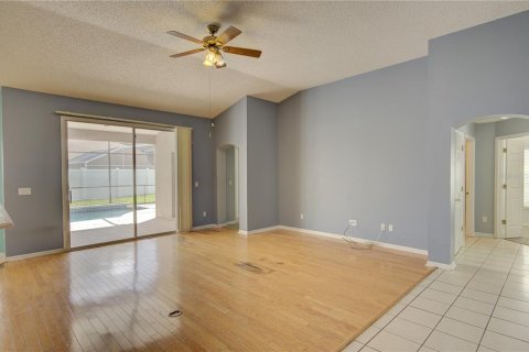 House in Oviedo, Florida 5 bedrooms, 273.97 sq.m. № 2285553 - photo 17