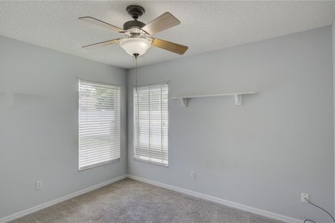 House in Oviedo, Florida 5 bedrooms, 273.97 sq.m. № 2285553 - photo 24