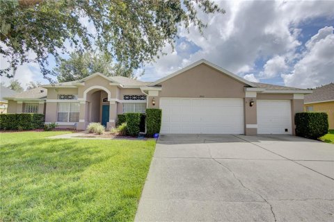 Villa ou maison à Oviedo, Floride 5 chambres, 273.97 m2 № 2285553