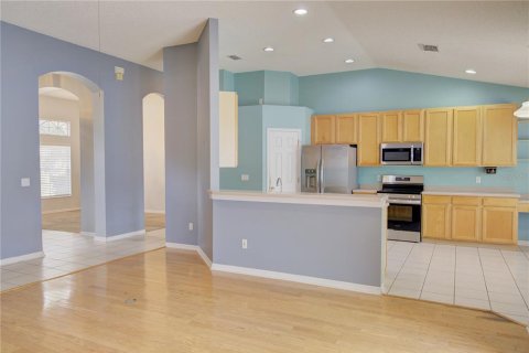 House in Oviedo, Florida 5 bedrooms, 273.97 sq.m. № 2285553 - photo 14