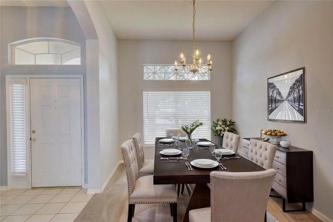 House in Oviedo, Florida 5 bedrooms, 273.97 sq.m. № 2285553 - photo 6