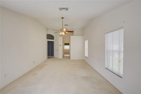 House in Oviedo, Florida 5 bedrooms, 273.97 sq.m. № 2285553 - photo 21