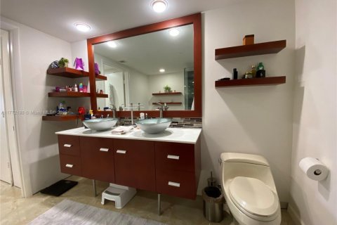 Condo in Miami, Florida, 2 bedrooms  № 1593629 - photo 20