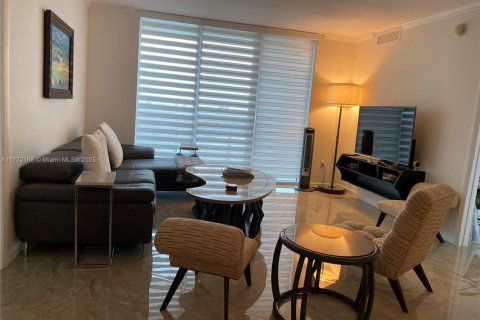 Condo in Miami, Florida, 2 bedrooms  № 1593629 - photo 10