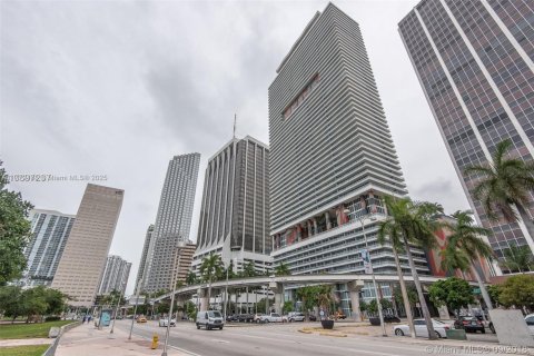 Condo in Miami, Florida, 2 bedrooms  № 1593629 - photo 5
