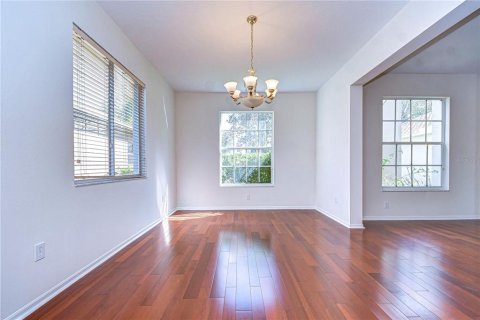 House in Tampa, Florida 4 bedrooms, 304.16 sq.m. № 1718669 - photo 6