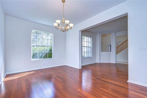 House in Tampa, Florida 4 bedrooms, 304.16 sq.m. № 1718669 - photo 5