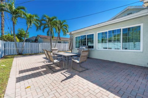 Casa en venta en Sunrise, Florida, 3 dormitorios, 149.02 m2 № 1973954 - foto 27