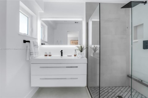 Casa en venta en Sunrise, Florida, 3 dormitorios, 149.02 m2 № 1973954 - foto 18