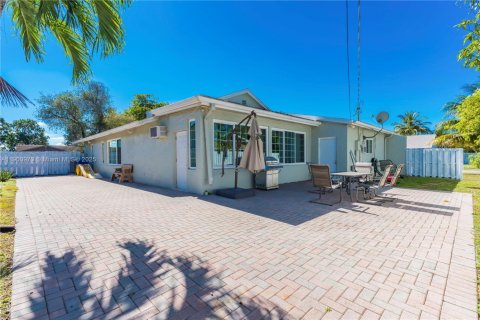 Casa en venta en Sunrise, Florida, 3 dormitorios, 149.02 m2 № 1973954 - foto 26