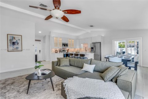 Casa en venta en Sunrise, Florida, 3 dormitorios, 149.02 m2 № 1973954 - foto 11