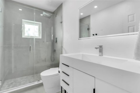 Casa en venta en Sunrise, Florida, 3 dormitorios, 149.02 m2 № 1973954 - foto 16