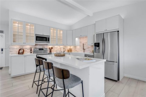 Casa en venta en Sunrise, Florida, 3 dormitorios, 149.02 m2 № 1973954 - foto 3