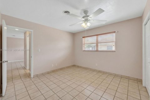 Купить виллу или дом в Майами, Флорида 4 спальни, 170.57м2, № 2064010 - фото 20