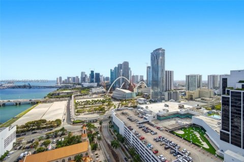 Condo à Miami, Floride, 2 chambres  № 2351010