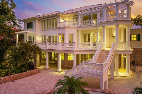 House in Sarasota, Florida 4 bedrooms, 532.05 sq.m. № 1856314 - photo 17