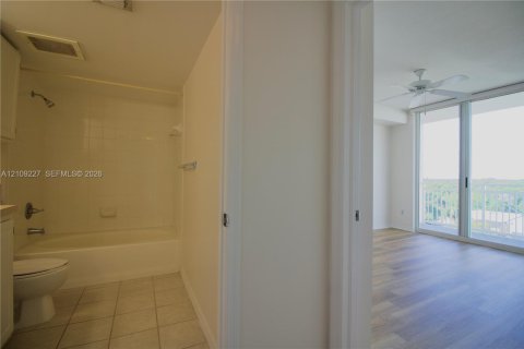 Copropriété à louer à Miami, Floride: 1 chambre, 64.47 m2 № 2422954 - photo 13