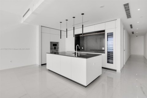 Copropriété à louer à Miami, Floride: 3 chambres № 1861536 - photo 8