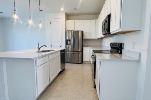 Touwnhouse à louer à Davenport, Floride: 3 chambres, 146.79 m2 № 1882801 - photo 6