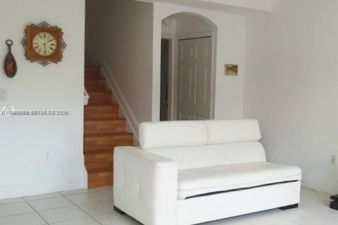 Купить кондоминиум в Дорал, Флорида 2 спальни, 91.04м2, № 2001810 - фото 23