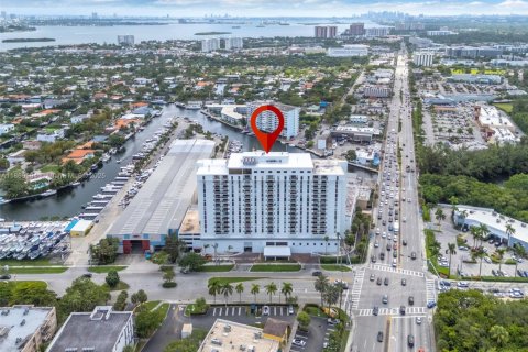 Снять в аренду кондоминиум в Норт-Майами, Флорида 1 спальня, 68.75м2, № 1895403 - фото 24