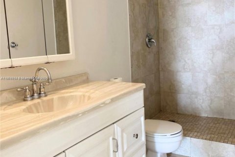 Снять в аренду кондоминиум в Норт-Майами, Флорида 1 спальня, 68.75м2, № 1895403 - фото 11