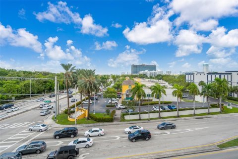 Снять в аренду кондоминиум в Норт-Майами, Флорида 1 спальня, 68.75м2, № 1895403 - фото 22