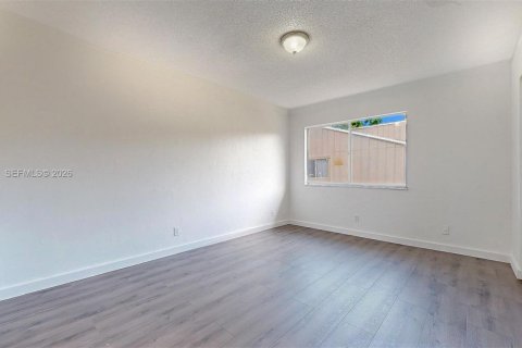 Touwnhouse à louer à Lauderhill, Floride: 2 chambres, 87.7 m2 № 2001519 - photo 18
