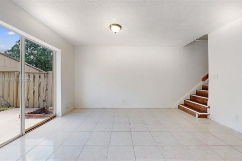 Touwnhouse à louer à Lauderhill, Floride: 2 chambres, 87.7 m2 № 2001519 - photo 9