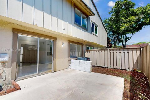 Touwnhouse à louer à Lauderhill, Floride: 2 chambres, 87.7 m2 № 2001519 - photo 27