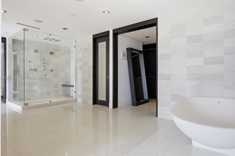 Condominio en venta en Miami Beach, Florida, 4 dormitorios, 349.13 m2 № 2079327 - foto 21