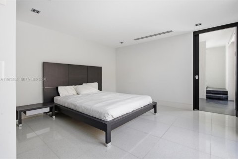Condominio en venta en Miami Beach, Florida, 4 dormitorios, 349.13 m2 № 2079327 - foto 26