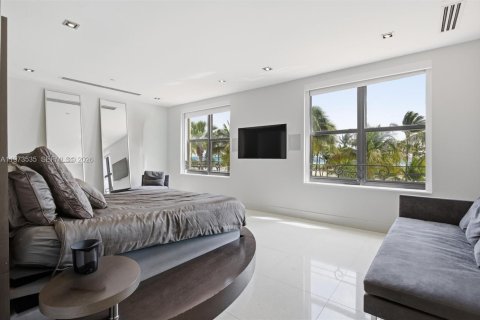 Condominio en venta en Miami Beach, Florida, 4 dormitorios, 349.13 m2 № 2079327 - foto 15