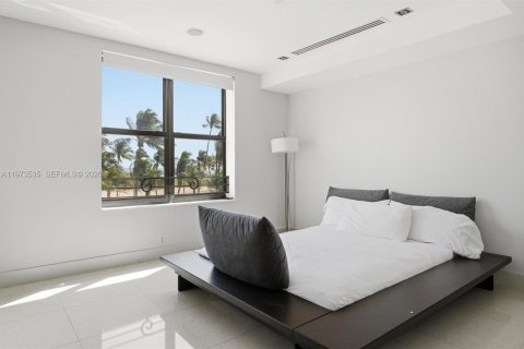 Condominio en venta en Miami Beach, Florida, 4 dormitorios, 349.13 m2 № 2079327 - foto 30