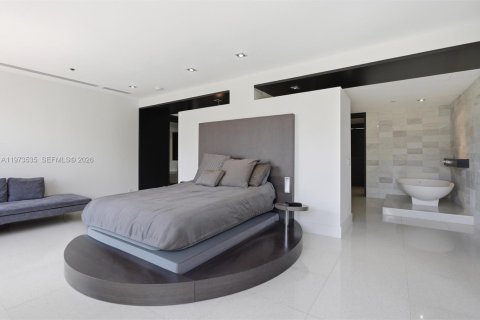 Condominio en venta en Miami Beach, Florida, 4 dormitorios, 349.13 m2 № 2079327 - foto 17