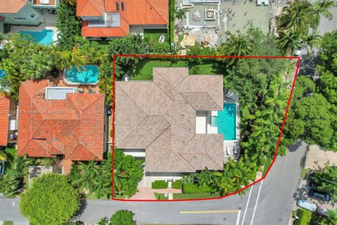 House in Key Biscayne, Florida 7 bedrooms, 513.56 sq.m. № 1269260 - photo 4