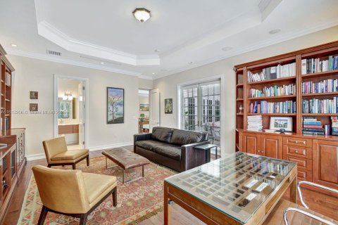House in Key Biscayne, Florida 7 bedrooms, 513.56 sq.m. № 1269260 - photo 8