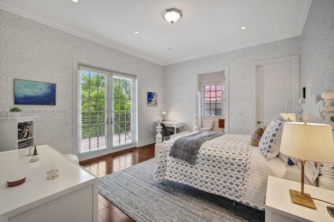 House in Key Biscayne, Florida 7 bedrooms, 513.56 sq.m. № 1269260 - photo 15