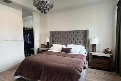 Villa ou maison à vendre à Miramar, Floride: 3 chambres, 181.44 m2 № 1930296 - photo 19