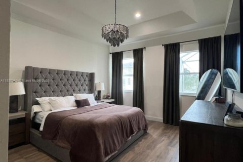 Villa ou maison à vendre à Miramar, Floride: 3 chambres, 181.44 m2 № 1930296 - photo 18