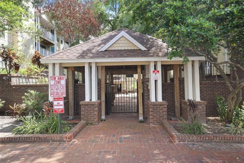 Copropriété à vendre à Tampa, Floride: 1 chambre, 58.25 m2 № 1919705 - photo 6