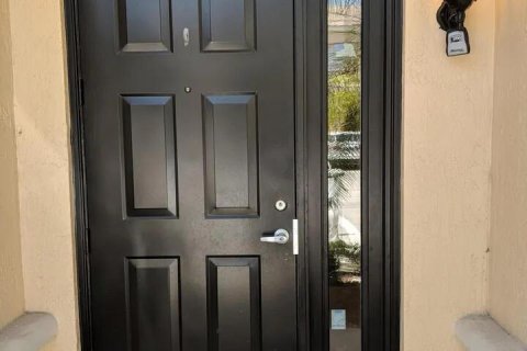 Touwnhouse à louer à Coconut Creek, Floride: 2 chambres, 130.71 m2 № 2085397 - photo 4