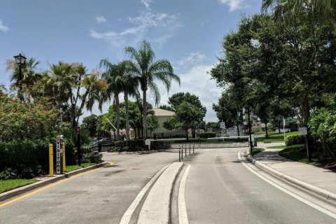 Touwnhouse à louer à Coconut Creek, Floride: 2 chambres, 130.71 m2 № 2085397 - photo 2