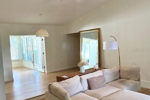 Casa en venta en Clearwater, Florida, 2 dormitorios, 158.31 m2 № 1907415 - foto 4